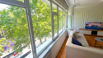 Iron/ironing board, free WiFi