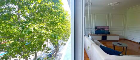 Setrika/meja setrika dan Wi-Fi gratis