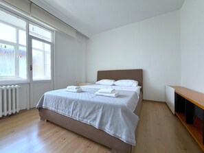 Seterika/papan seterika, Wi-fi percuma