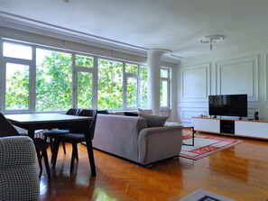 Seterika/papan seterika, Wi-fi percuma