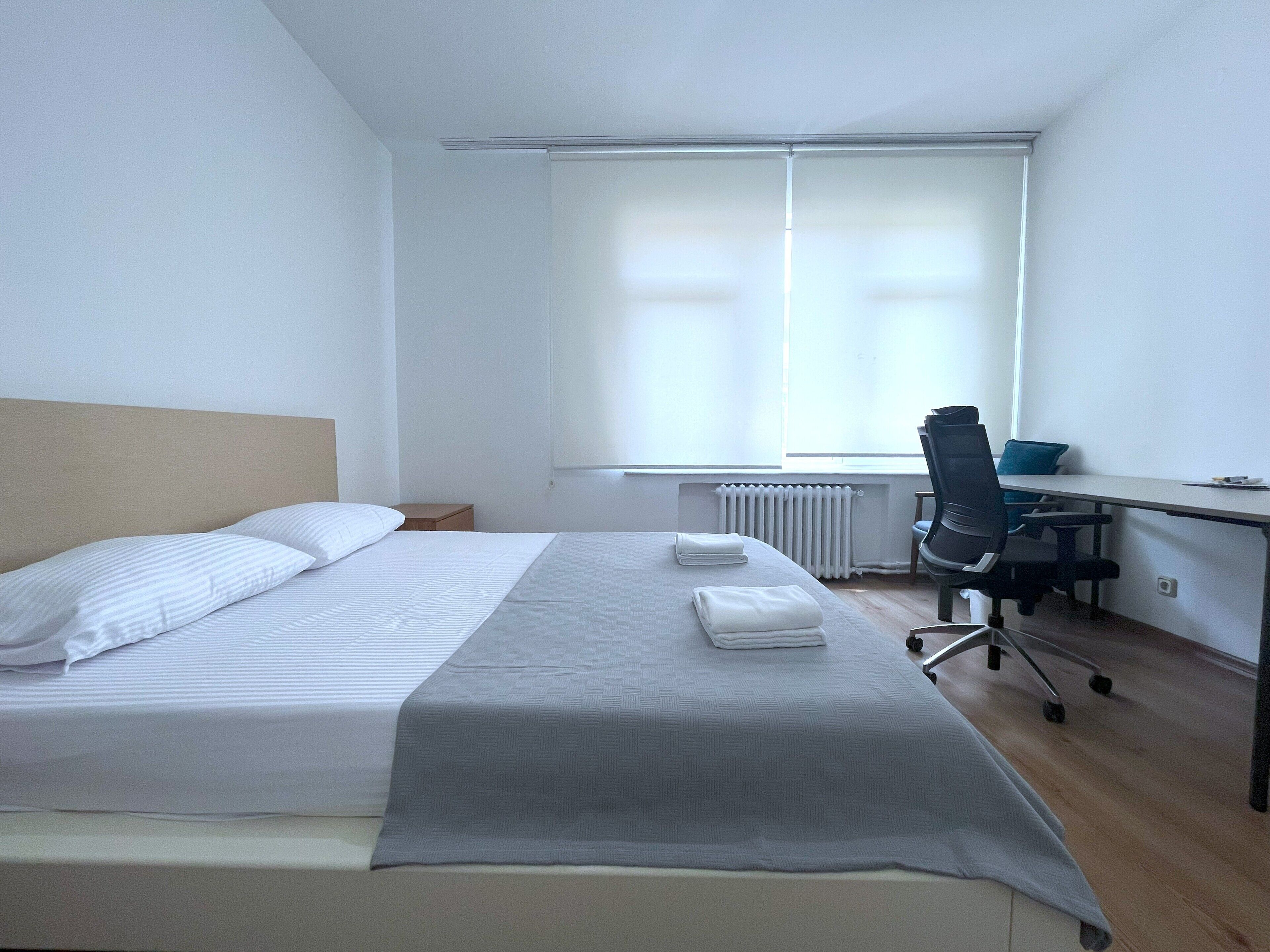 Iron/ironing board, free WiFi