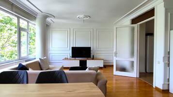 Iron/ironing board, free WiFi