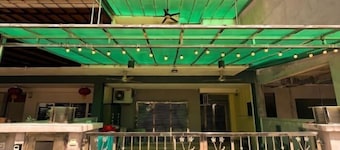 Sekinchan Spacious 2 and Half Storey Homestay 100m Walk to KFC 7 Eleven 24hr Clinic KTV BBQ