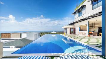 Private pool