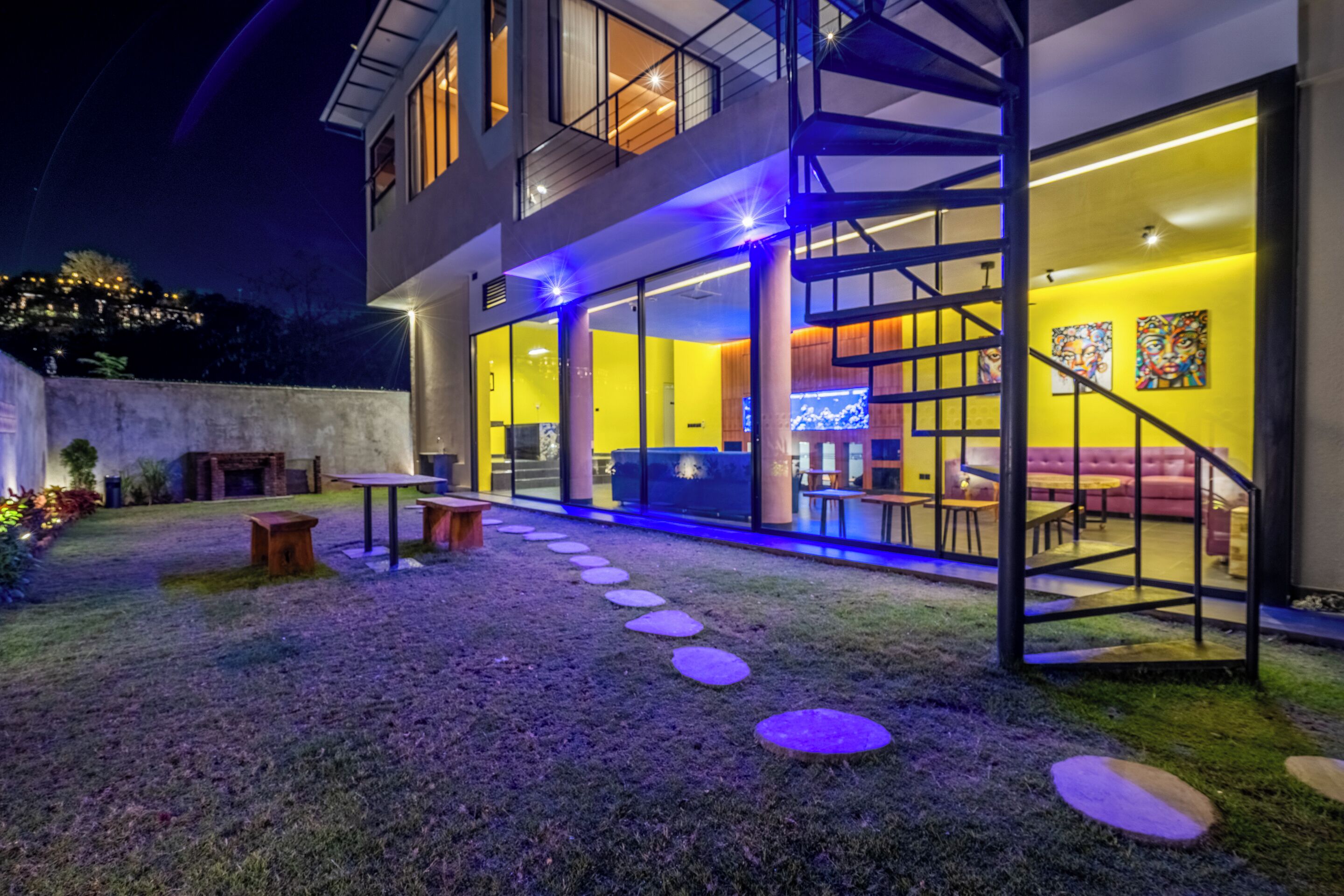 Deluxe Villa, 5 Bedrooms, Private Pool, Ocean View | Living area | Video-game console