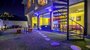 豪華別墅, 5 間臥室, 私人泳池, 海景 | 起居區 | 電視遊樂器