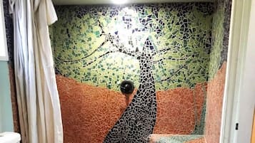 Towels, toilet paper
