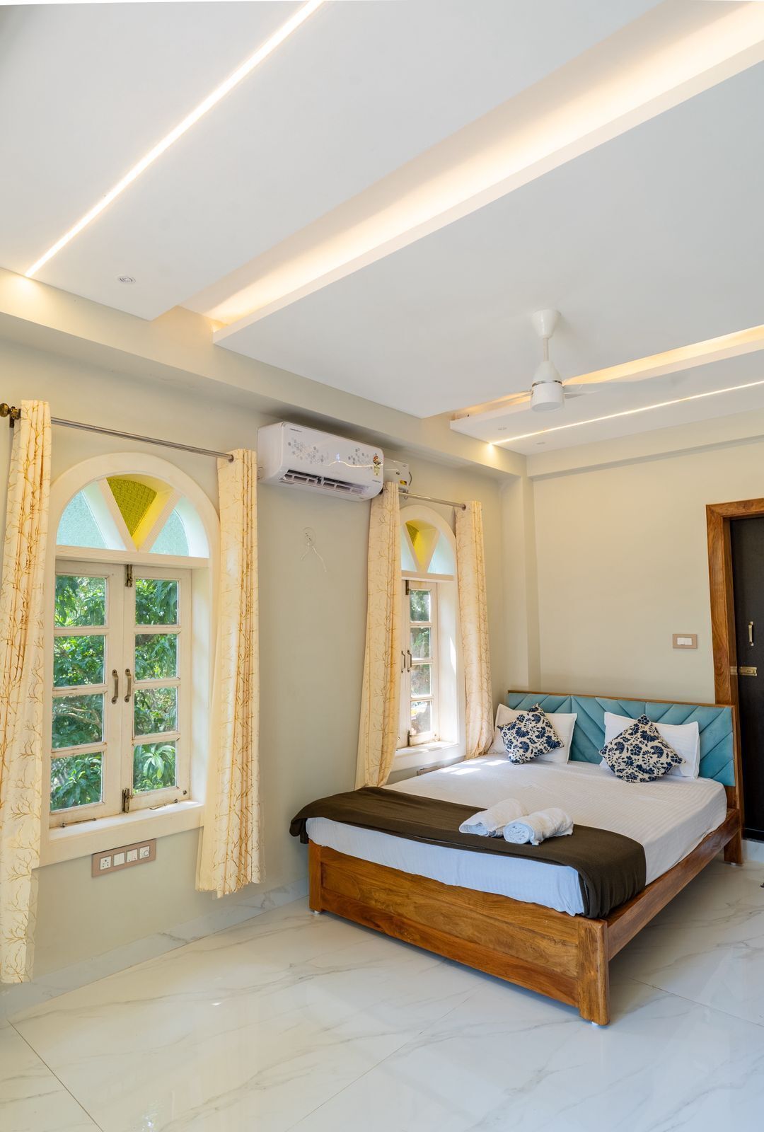 Estúdio | Escrivaninha, espaço de trabalho para notebook, Wi-Fi de cortesia