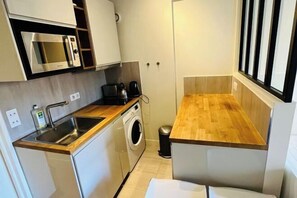 Room - Studio 650m to Trocadéro Tour Eiffel (Paris)