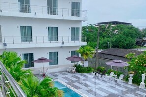 Unclassified image, 5 of 18, button - Sichon Residence (Sichon)