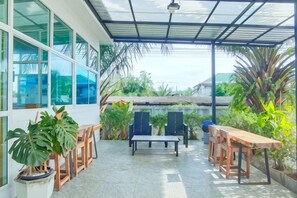 Unclassified image, 3 of 18, button - Sichon Residence (Sichon)