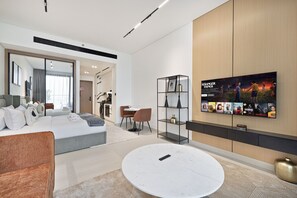 1 soverom, skrivebord, strykejern/-brett og wi-fi