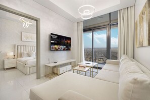 2 bedrooms, desk, iron/ironing board, WiFi