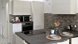 Unclassified image, 2 of 33, button - Boutique Apartment Florence “Diviso Due” (Florence)
