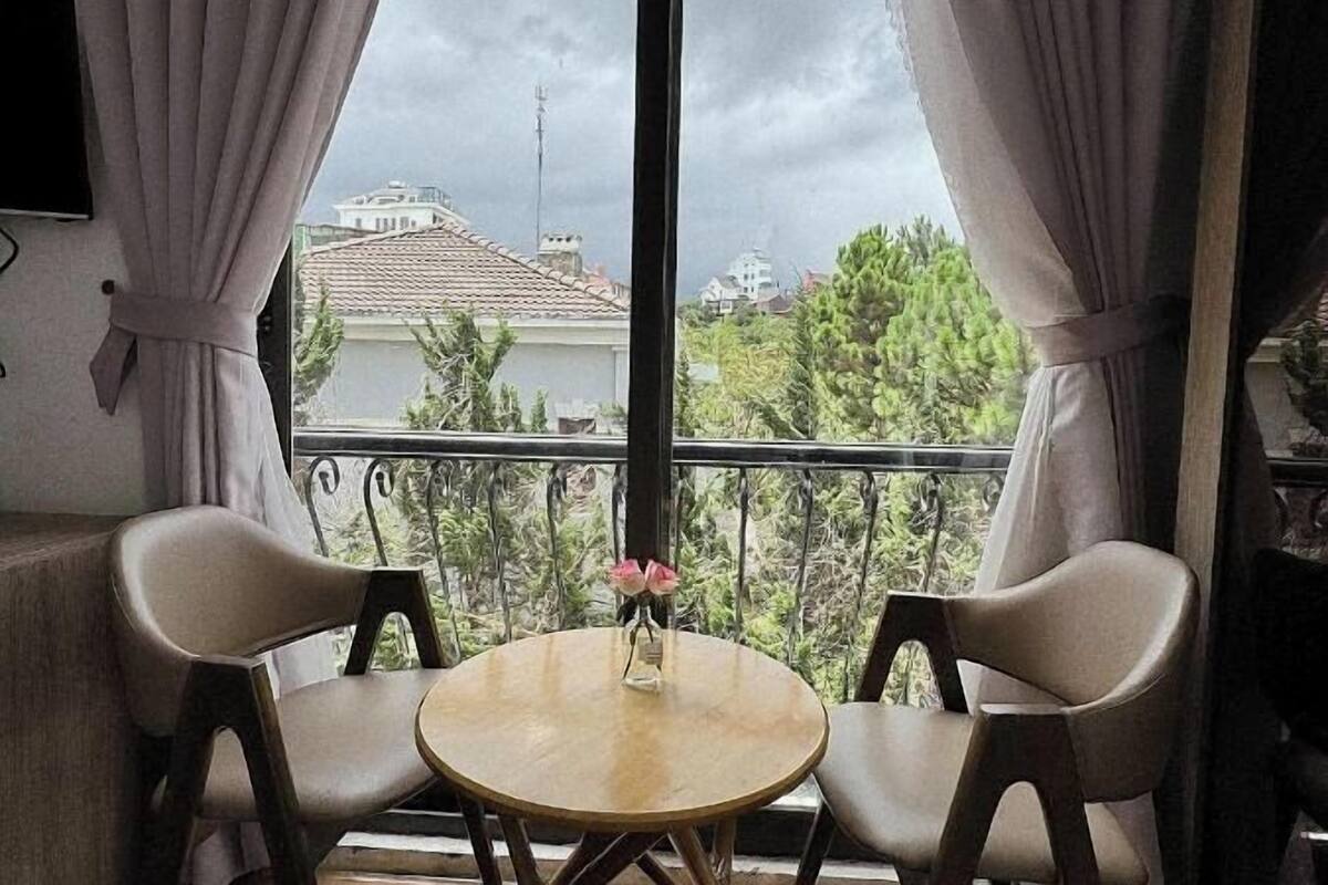 Deluxe Double Room, Balcony, Garden View | Soundproofing, free WiFi