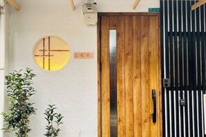 Exterior - SAKURA(Direct access to Kansai Airport, 2 minutes from "Sakuranomiya" Station ) (Osaka)