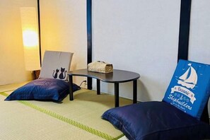 Room - SAKURA(Direct access to Kansai Airport, 2 minutes from "Sakuranomiya" Station ) (Osaka)
