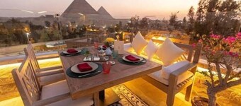 Chessboard Oasis - Elite 2BR apart by BC residence