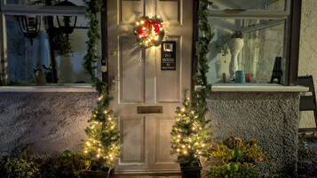 Cottage | Exterior detail