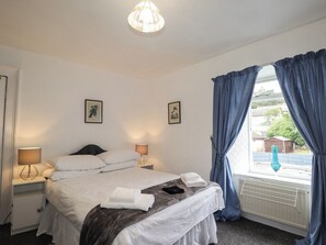 5 bedrooms, individually decorated, individually furnished, free WiFi - Ivy House (Kingussie)
