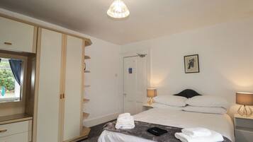 5 bedrooms, individually decorated, individually furnished, free WiFi