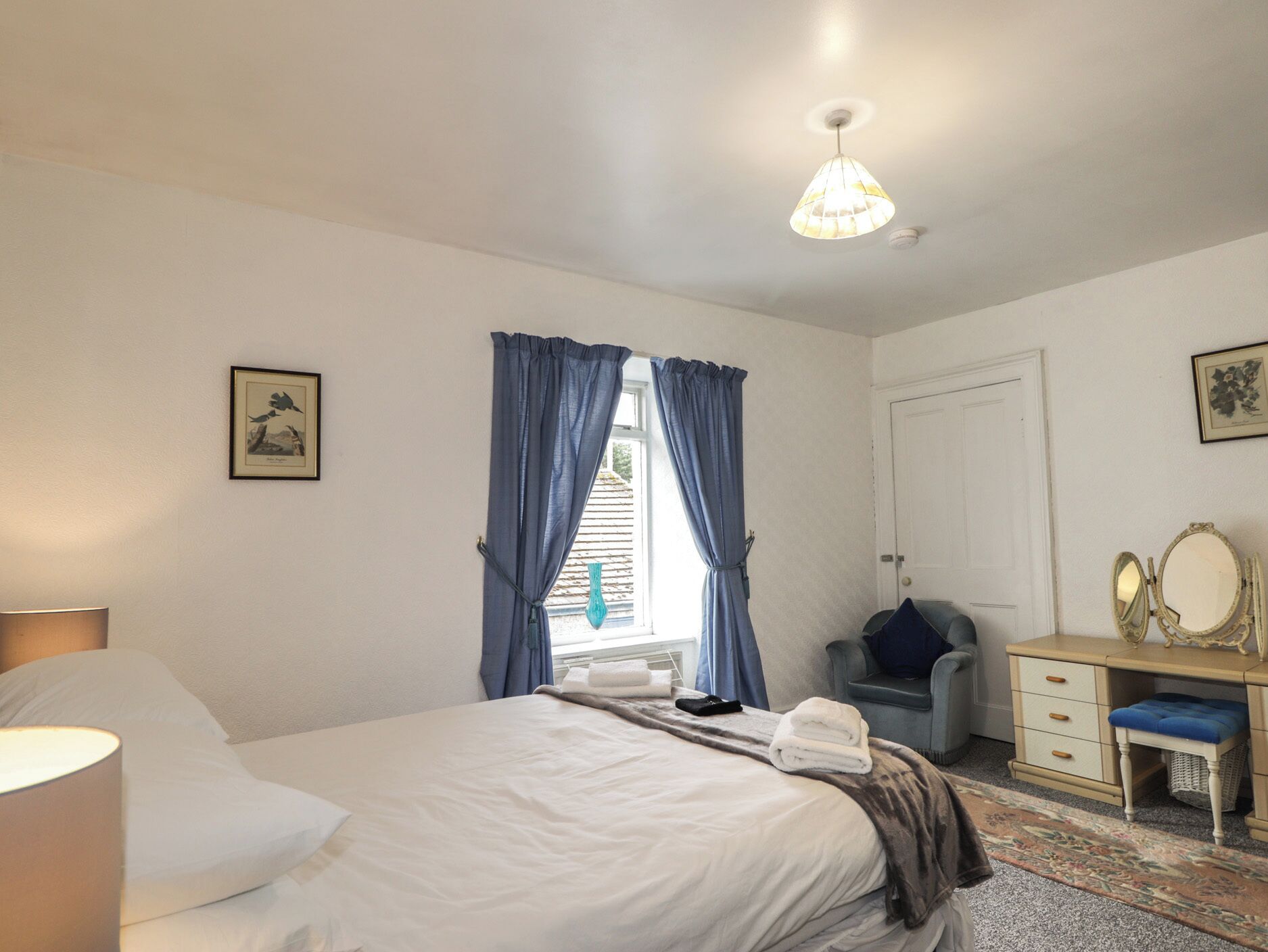 5 bedrooms, individually decorated, individually furnished, free WiFi