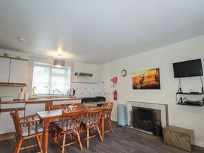 مستلزمات طهي/أطباق/أوعية