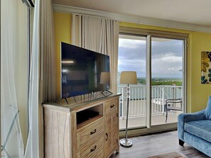 Smart-TV og DVD-spiller