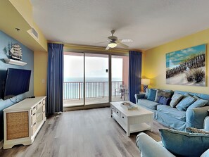 Smart TV, DVD player