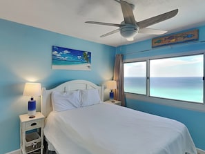 2 makuuhuonetta, silitysrauta/-lauta, Wi-Fi, vuodevaatteet