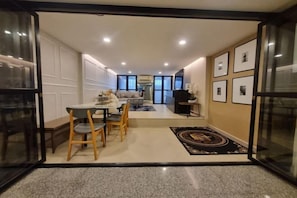 Interior - Oliver's House in Kaset (Bangkok)