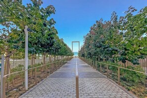 Property grounds - bnbme Panoramic Vws in JBR w/ 5-Star Amenities (Dubai)