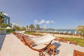 مناشف للشاطئ