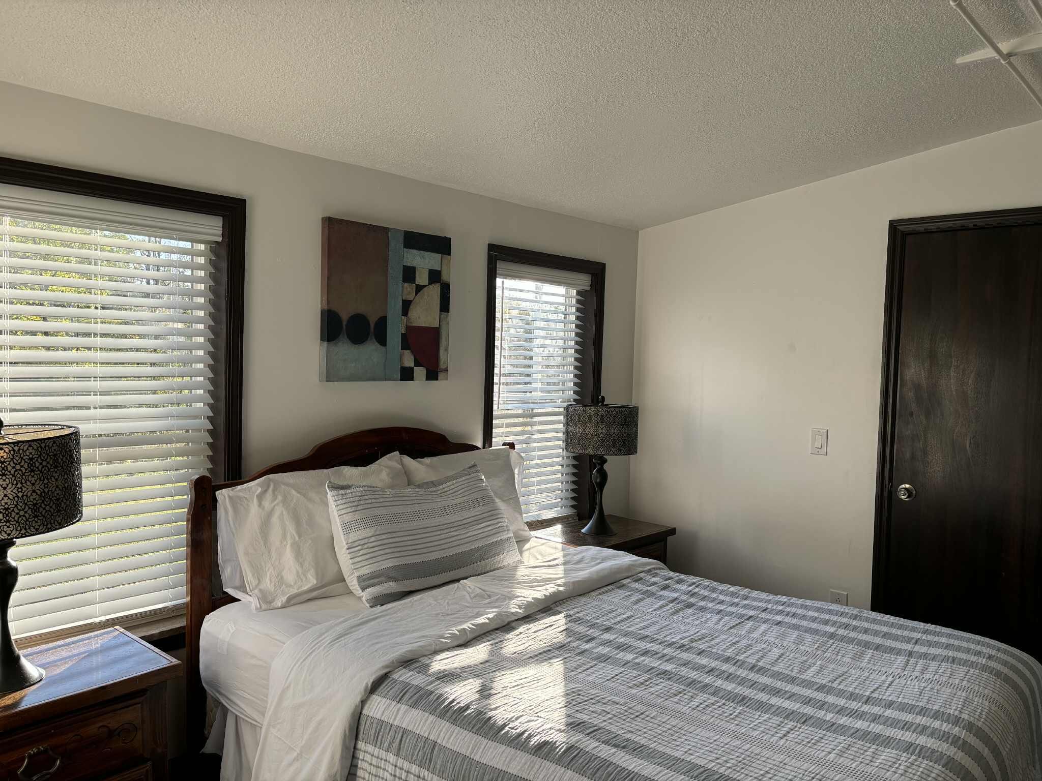 2 soverom, strykejern/-brett, wi-fi og sengetøy