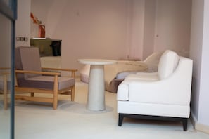 Suite Deluxe | Una cassaforte in camera, tende oscuranti, Wi-Fi gratuito