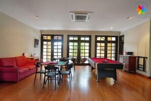 Room - 30P Luxurious Balinese Villa (Kajang)