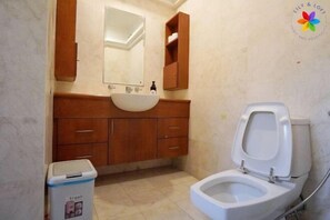 Room - 30P Luxurious Balinese Villa (Kajang)