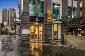 Room - Sunny Retreat in Heart of CBD (Auckland)