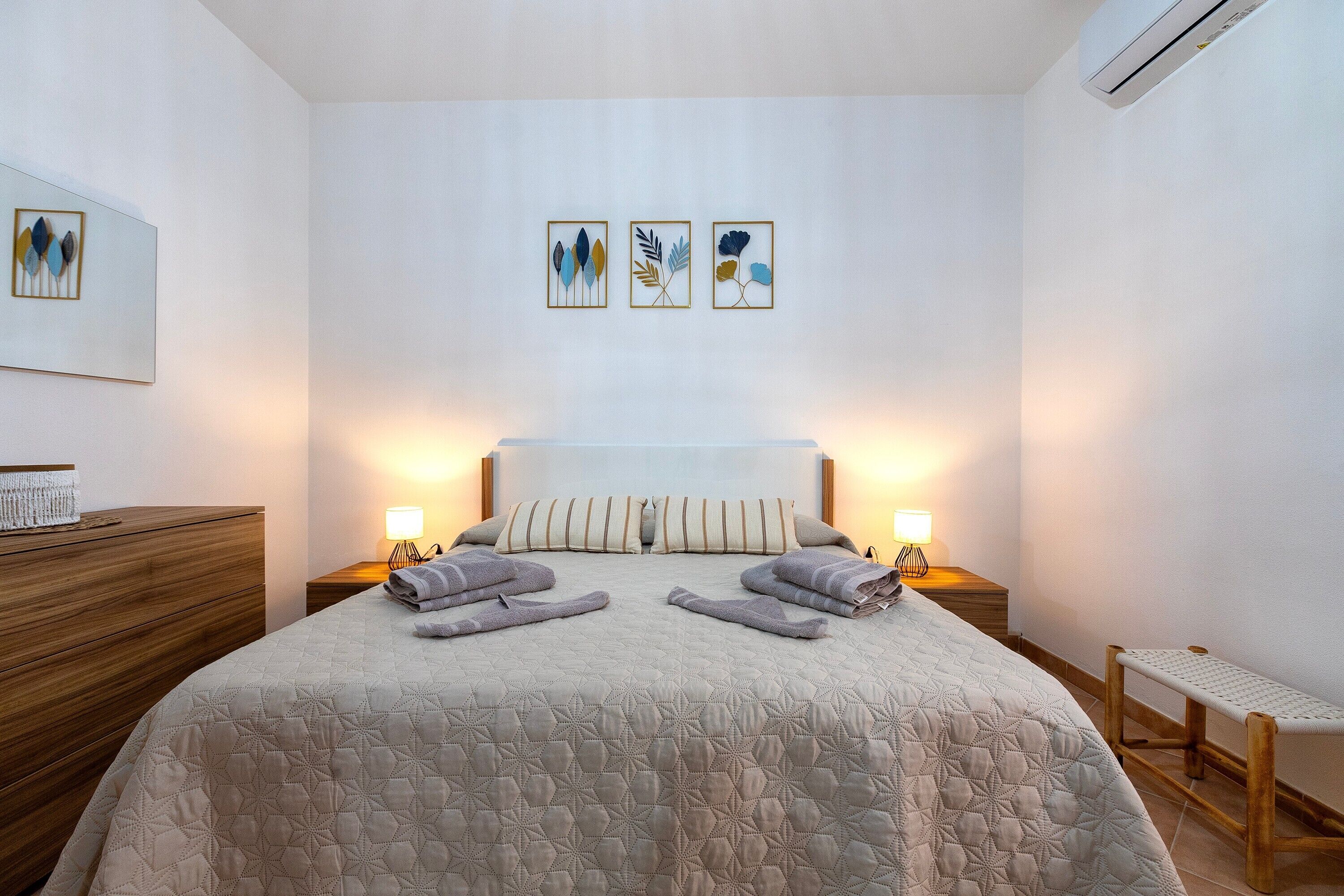 2 Schlafzimmer, Bügeleisen/Bügelbrett, WLAN, Bettwäsche