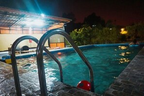 Alberca al aire libre