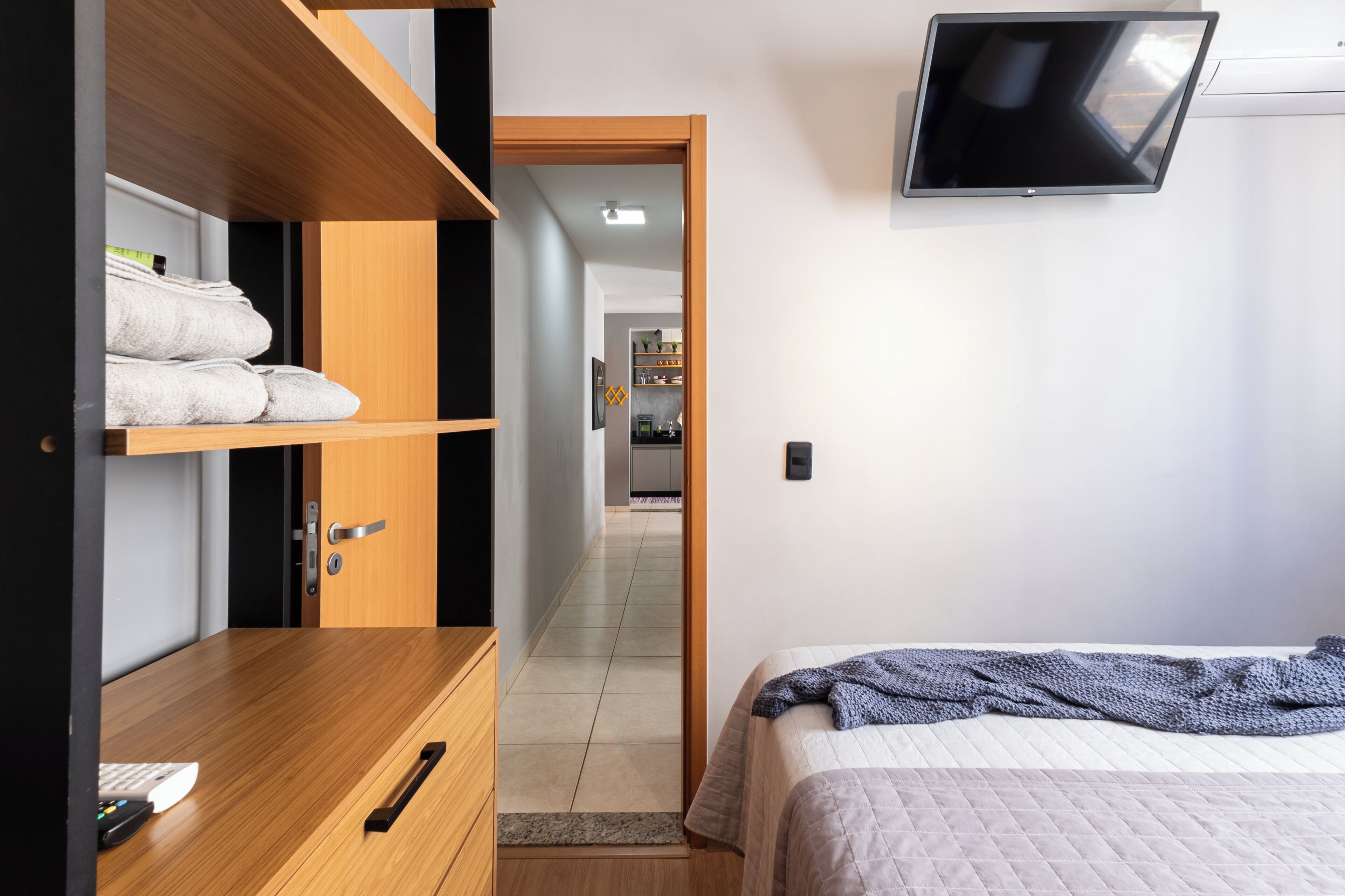 2 quartos, ferros/tábuas de passar roupa, Wi-Fi, roupa de cama