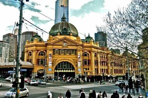 Unclassified image, 4 of 9, button - A Chic 2BR Apt, City Views Near Southern Cross (Melbourne)