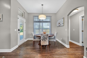 Hus - 4 sovrum | Restauranger