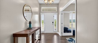 Floridays Manor 4 Bedroom Home