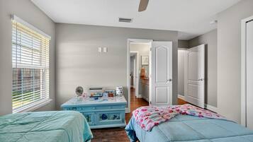 4 bedrooms, free WiFi