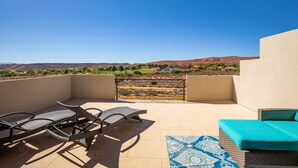Townhome, 6 Bedrooms | Teres/patio