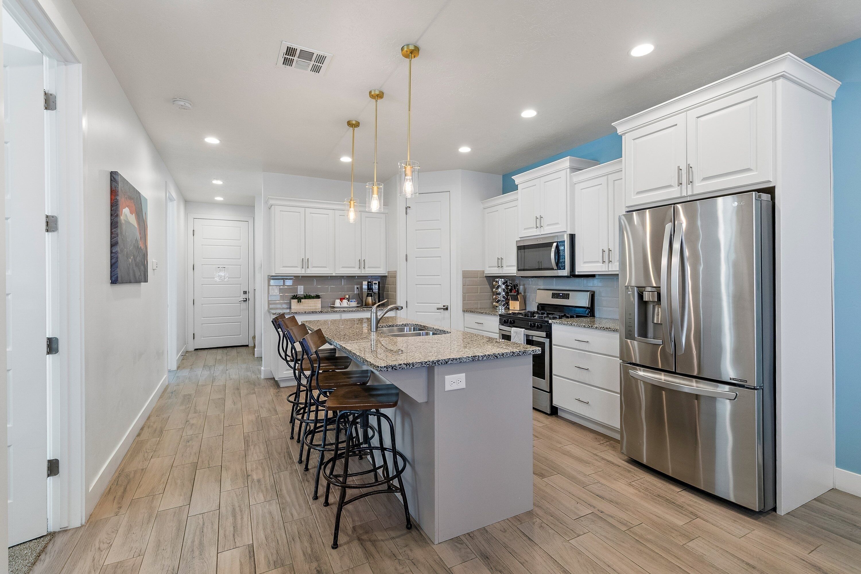 Townhome, 6 Bedrooms | Private kitchen | Fridge, oven, coffee/tea maker, toaster