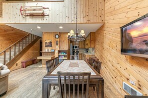 Stadtwohnung, 2 Schlafzimmer | Speisen