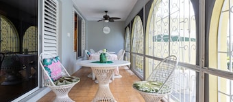 Ironshore Sugarmill Villa W Private Pool 6 Bedroom Villa