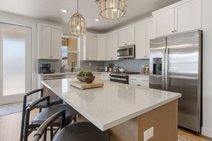 Private kitchen - Ivory Shores 3 Bedroom Condo (St. George)
